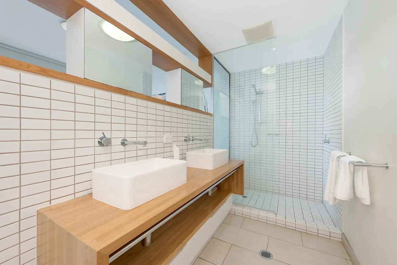 1 Bright Point Apartment 5101 Nelly Bay